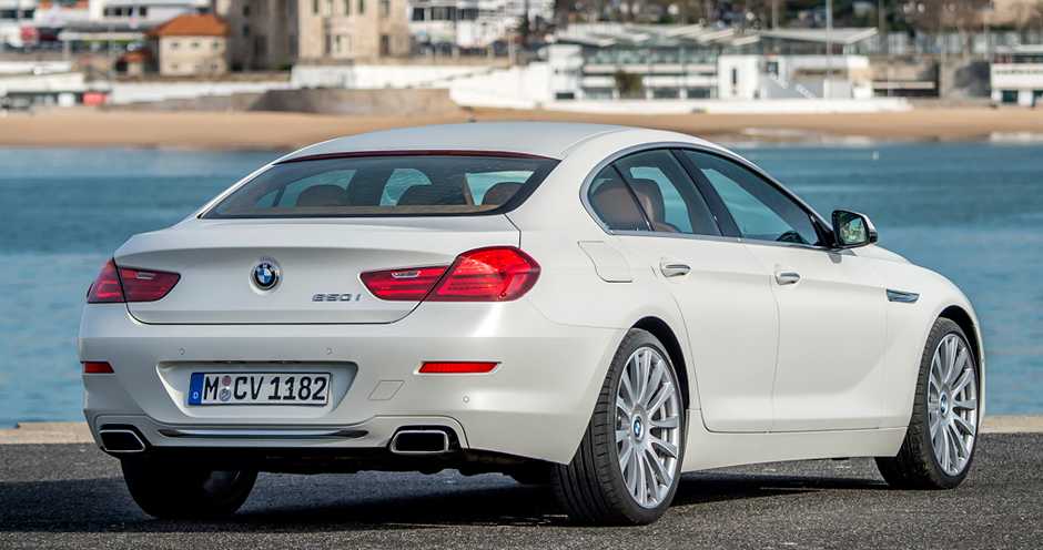 BMW 5 Gran Coupe сзади 2019